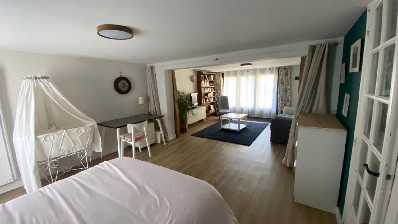 30Mn De Paris St Lazare En Train, Studio 42 M2 Verneuil-sur-Seine Luaran gambar